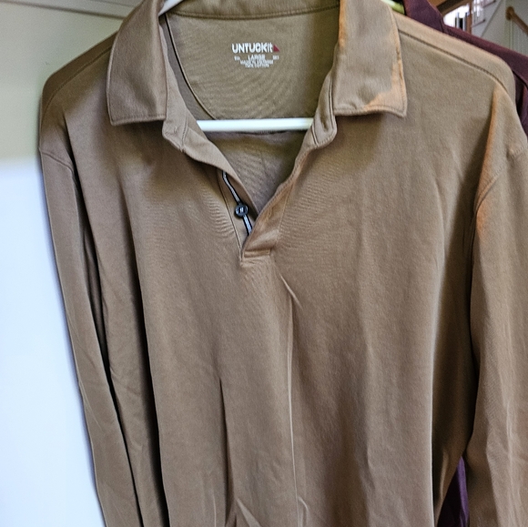 Untuckit Men's Pullover - Picture 4 of 7